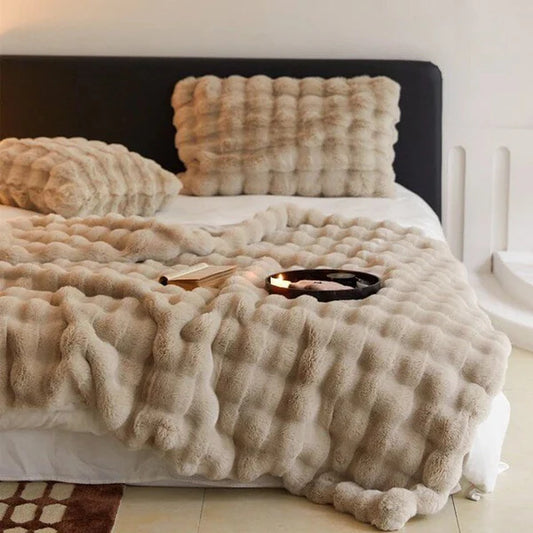 LuxeBurrow Faux-Fur Throw