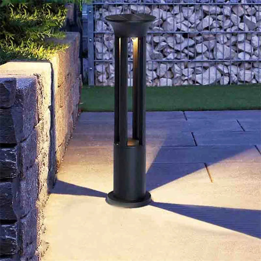 Nyx Round Solar Light
