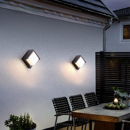 Squareline Wall Light (Motion Sensor)